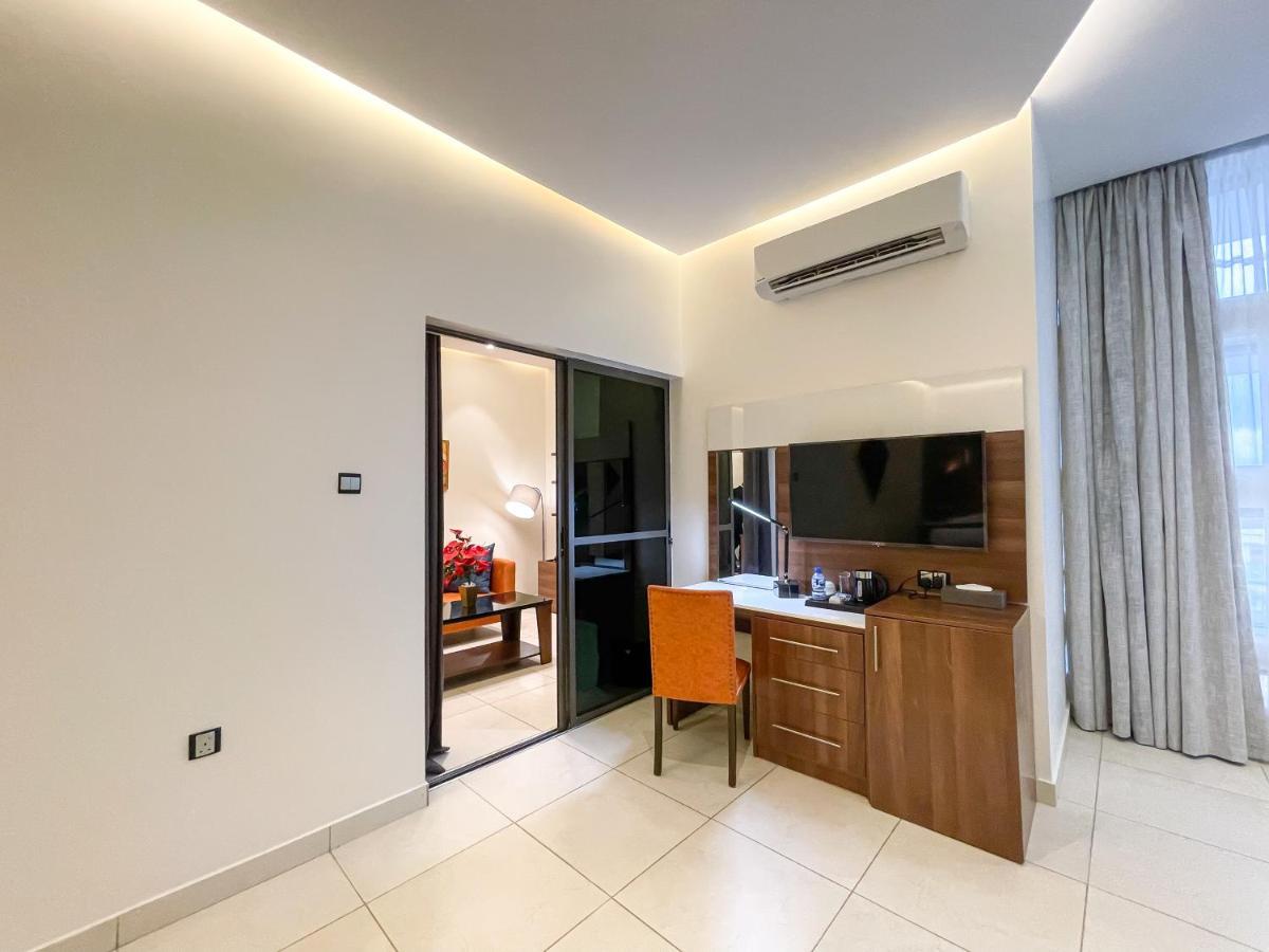 Omedel Luxury Hotel Enugu Exterior photo